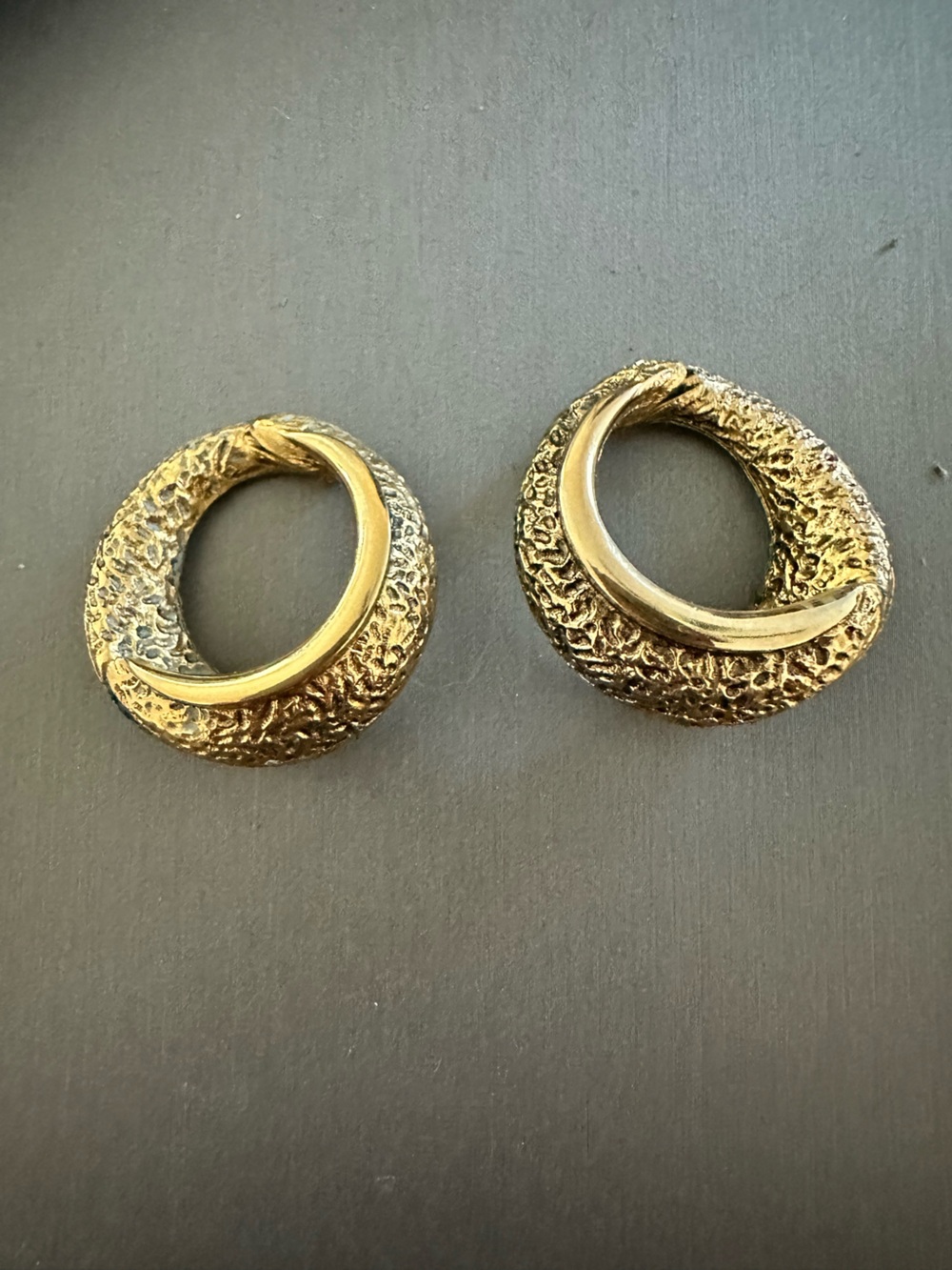 Vintage Tortolani Textured Clip On Earrings Signed